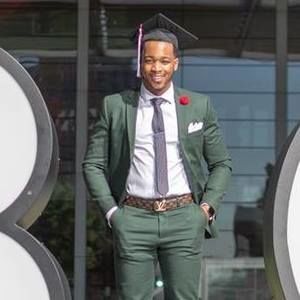 Meet your Posher, Uche